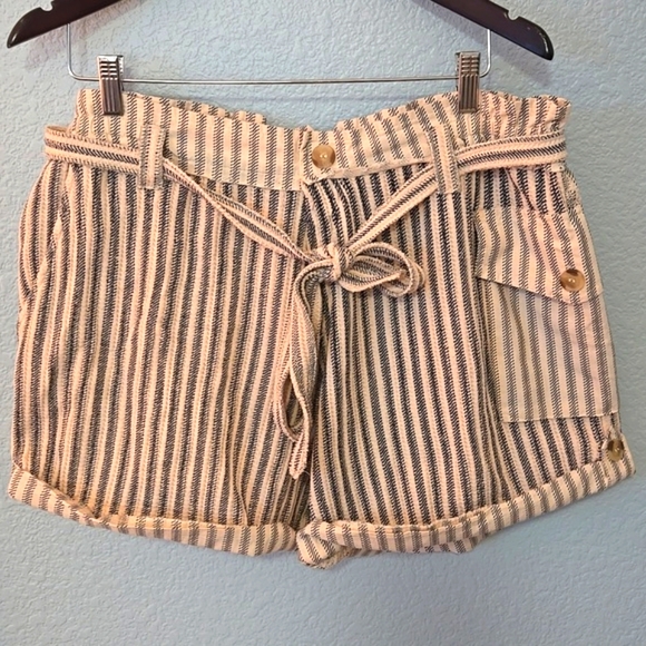 FP ONE Harriet Striped Shorts Sz Large Cuffs Pockets Boho Chic - Picture 2 of 15